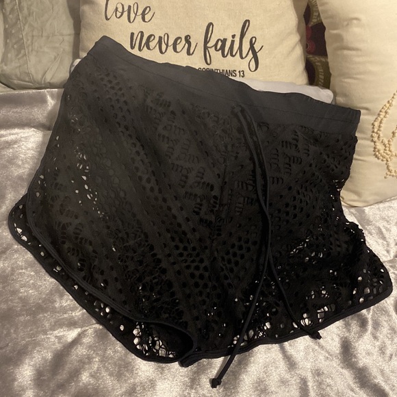 NWOT Bathing Suit Beach Shorts, Black, Sz. L, Drawstring Waist - Picture 4 of 7